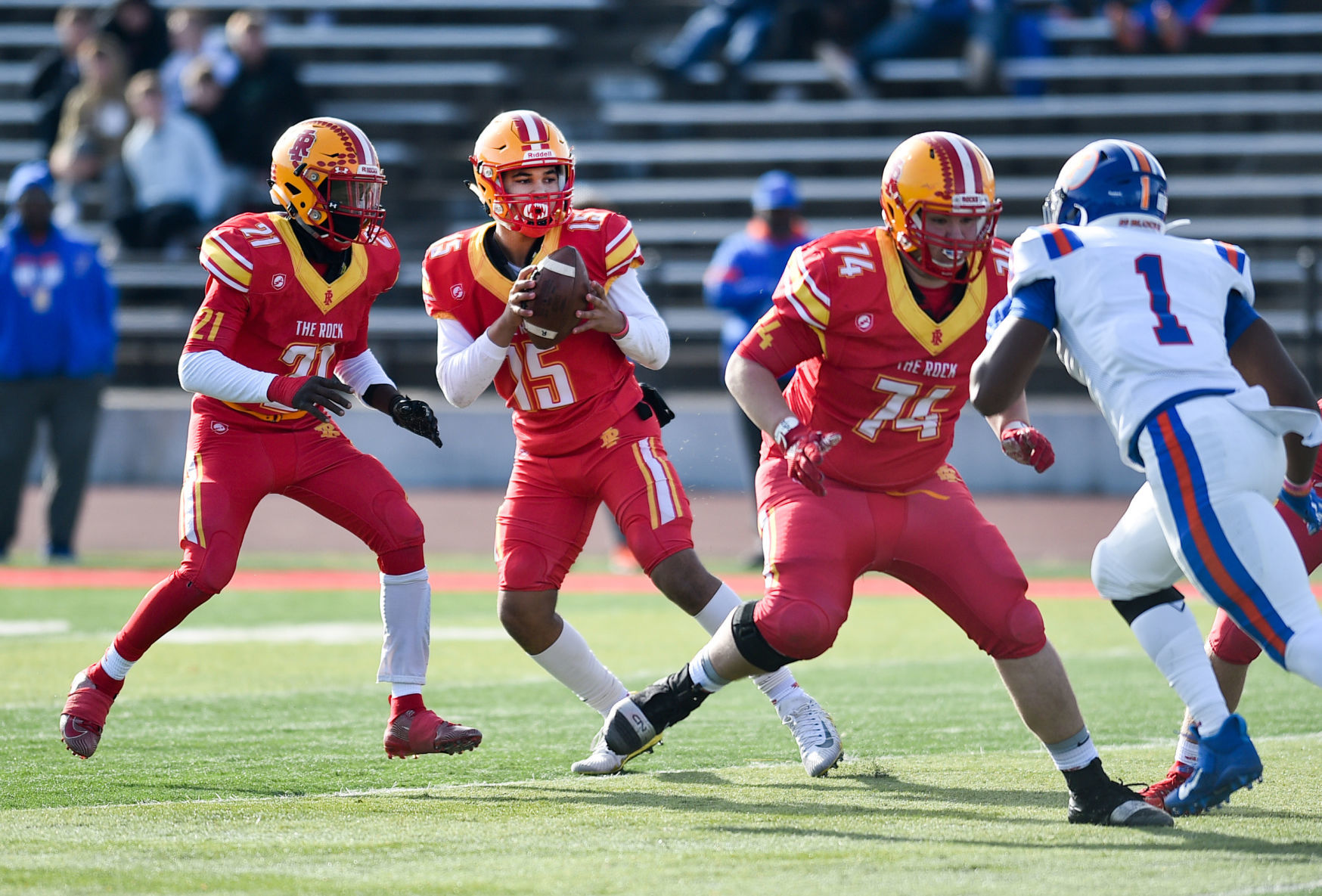 110919-mda-spt-rocky-football-024a.jpg